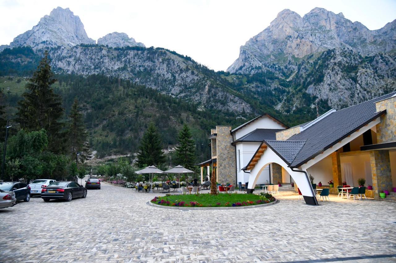Breezy Hotel Valbonne Exterior foto